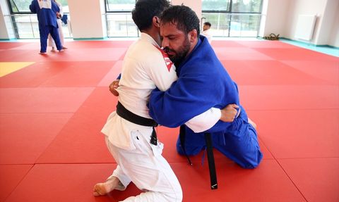 Görme Engelli Judocu İbrahim Bölükbaşı, Paris 2024 Olimpiyatları için Hazırlanıyor