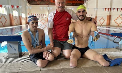 İki Engelli Sporcu Madalya Avında