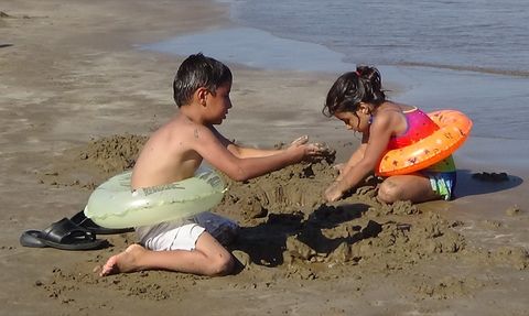 Kızkalesi'nde Gurbetçi Hareketliliği ile Turizm Canlanıyor