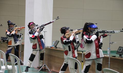 Mersin'de Olimpiyatçılarla Genç Atıcılar Buluştu