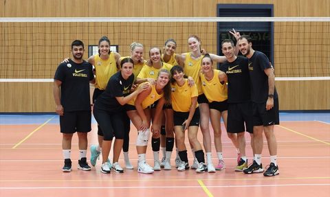 VakıfBank Kadın Voleybol Takımı Yeni Sezonda Hızla İlerliyor