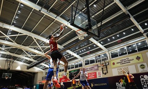 Anadolu Efes, 17. TÜBAD Mehmet Baturalp Turnuvası'nda Galatasaray'ı Geçti