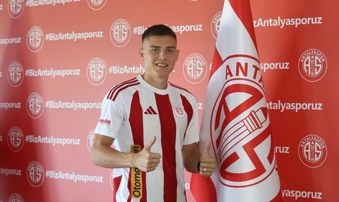 Antalyaspor'dan İki Yeni Transfer: Oleksandr Petrusenko ve Abdurrahim Dursun