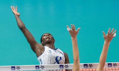 Aras Kargo Kadınlar Voleybolunda Keçiören Belediyesi'ni Mağlup Etti