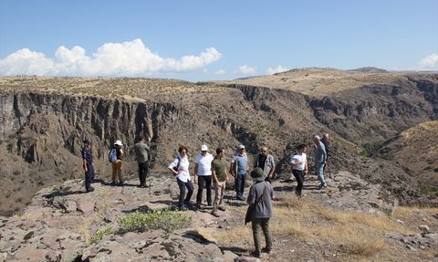 Beypazarı'nda Adaören Kalesi'nde Yüzey Araştırmaları Devam Ediyor