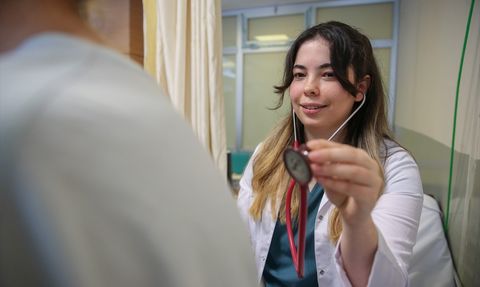 Bursa İnegöl'de 5 Yeni Pratisyen Hekim Göreve Başladı