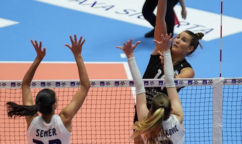 Kadınlar Voleybolunda Nilüfer Belediyesi Eker, Aydın'ı Geçti
