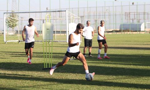 Şanlıurfaspor Teknik Direktörü Erkan Sözeri'den Taraftarına Çağrı