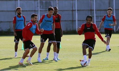 Sivasspor Konyaspor Deplasmanında Üç Puan Peşinde