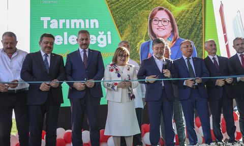 Tarım ve Orman Bakanı İbrahim Yumaklı'dan Gaziantep'te Ekmek Fabrikası Açılışı İçin Önemli Mesajlar