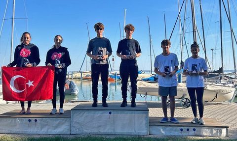 Türk Yelkenciler Macaristan'dan 3 Madalya İle Döndü