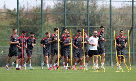 A Milli Takım İzlanda Maçına Hazırlanıyor