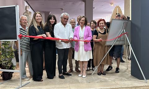 Antalya Müzesi'nde Eşsiz 'Doğal Çakıl Taş Mozaik' Sergisi Açıldı