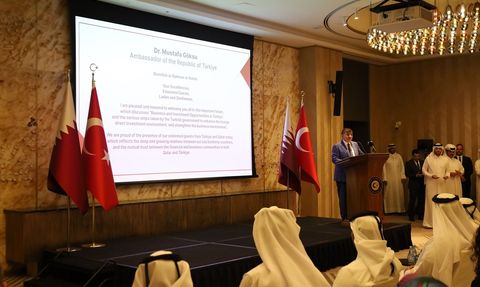 Bakan Şimşek, Katar'da Yatırımcılarla Görüştü