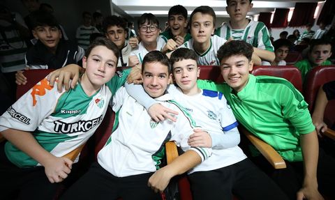 Bursaspor'a Destek İçin Her Ay Coşku Dolu Günler