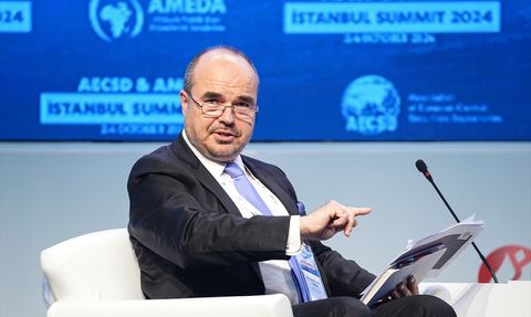 İstanbul'da AECSD ve AMEDA Zirvesi Gerçekleşti