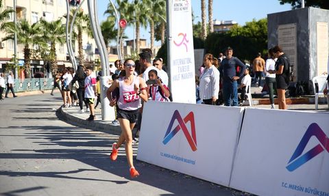 Kenyalılar Tarsus Yarı Maratonu'nda Zafer Kazandı