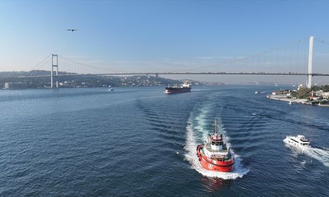 Kıyı Emniyeti Ekipleri, 9 Ayda 37 Bin 128 Gemiye Kılavuzluk Hizmeti Sağladı