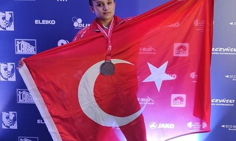 Medine Saime Balaban'dan Avrupa Halter Şampiyonası'nda Bronz Madalya