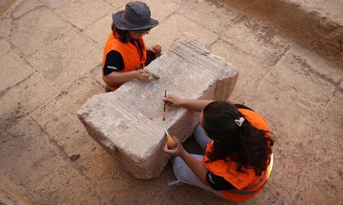 Mersin'de Antik Spor Yazıtı Bulundu