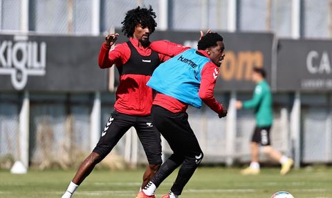 Sivasspor, Adana Demirspor Maçı İçin Hazırlıklarını Tamamlıyor