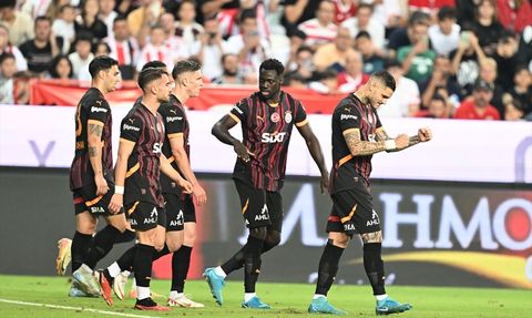 Trendyol Süper Lig: Galatasaray, Onvo Antalyaspor'u Zorluyor