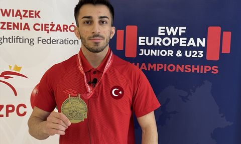 Varşova'da Genç Milli Haltercilerden Madalya Başarısı