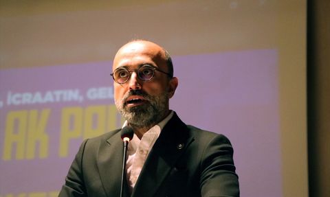 Zeybekci: Türkiye Ekonomisi Toparlıyor, Enflasyonla Mücadele 2025'te Başarılacak