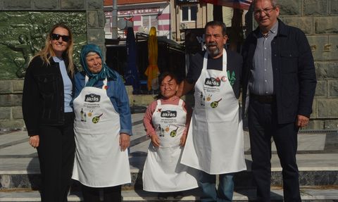Ayvalık Uluslararası Zeytin Hasat Festivali'nde Yemek Yarışması