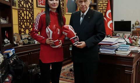 Bahçeli, Avrupa Üçüncüsü Kılınç'ı Makamında Ağırladı