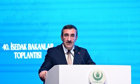 Cumhurbaşkanı Yardımcısı Yılmaz'dan İSEDAK 40. Bakanlar Toplantısı'nda Önemli Açıklamalar
