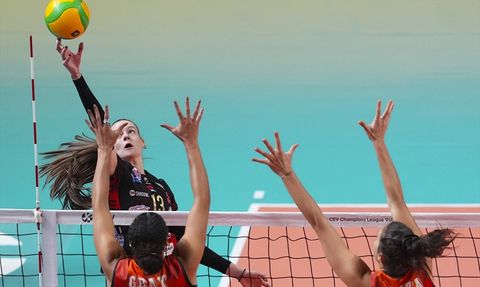 Eczacıbaşı Dynavit, CEV Şampiyonlar Ligi'nde Zafere Ulaştı