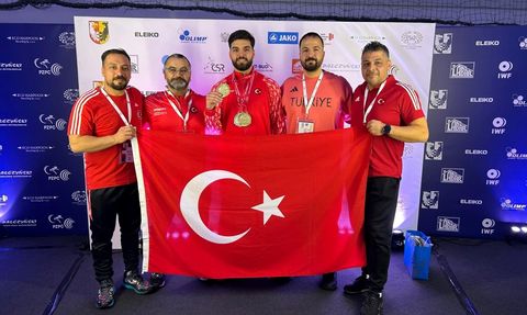 Genç Halterci Enes Çelik, Avrupa Şampiyonası'nda Tarih Yazdı