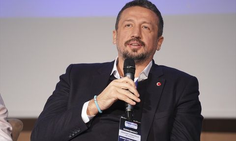 İstanbul Aydın Üniversitesi'nde Sporda Sağlık Zirvesi Gerçekleşti