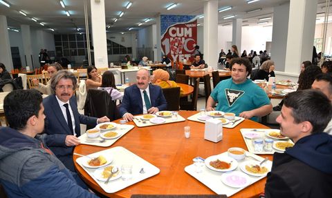 Mustafa Varank Bursa Uludağ Üniversitesi Öğrencileriyle Buluştu