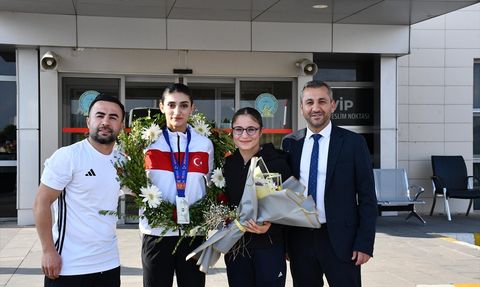 Pınar Benek'in Şırnak'taki Coşkulu Karşılaması