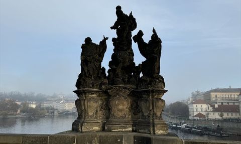 Prag: Avrupa'nın Kristal Merkezinde Futbol Heyecanı