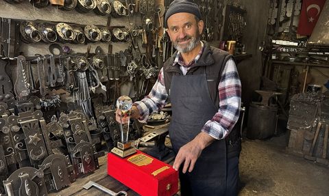 Safranbolu’nun Çilingir Ustası Hüseyin Şahin Özdemir'e 'Yaşayan İnsan Hazineleri Ödülü'