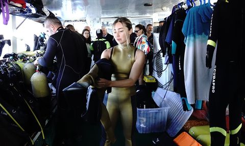 Şahika Ercümen, Ayvalık'ta Kırmızı Mercanları Tanıttı