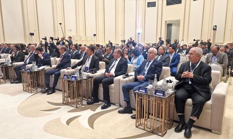 Taşkent'te Özbekistan-Türkiye İş Forumu Gerçekleştirildi