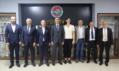 Türkiye Atletizm Federasyonu Yeni Yönetim Kurulu İlk Toplantısını Gerçekleştirdi