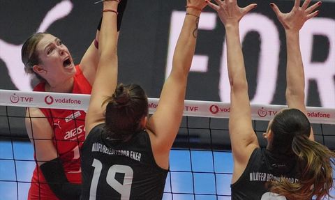 Vodafone Sultanlar Ligi'nde Aras Kargo Farklı Kazandı