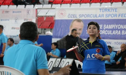Antalya'da Özel Sporcular Masa Tenisi Şampiyonası Gerçekleşti