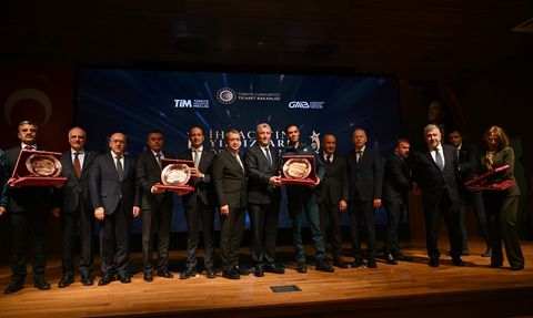 Bakan Bolat'tan Gaziantep'te İhracatçı Ödül Töreni