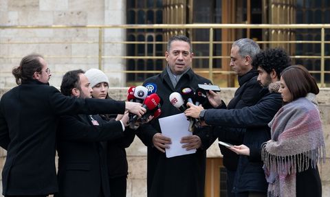 CHP, Asker Selamı Veren İsrailli Futbolcu Hakkında UEFA'ya Başvurdu