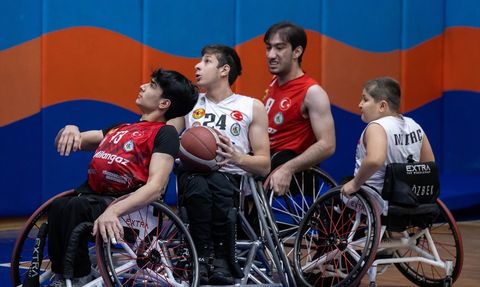 Engelsiz Yarınlar: Paralimpik Sporcular Üniversite Öğrencileriyle Buluştu