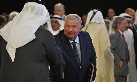 Rosneft CEO'sundan Dolar ve Altın Üzerine Önemli Açıklamalar