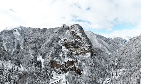 Sümela Manastırı Karla Büyülendi