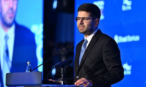 Türkiye'de Yapay Zeka Yatırımları 1 Milyar Doları Geçti