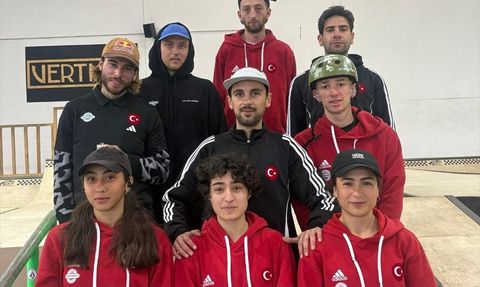 Türkiye Kaykay Milli Takımı İspanya'da Kamp Yapıyor